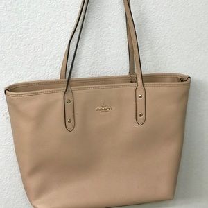Coach shoulder bag